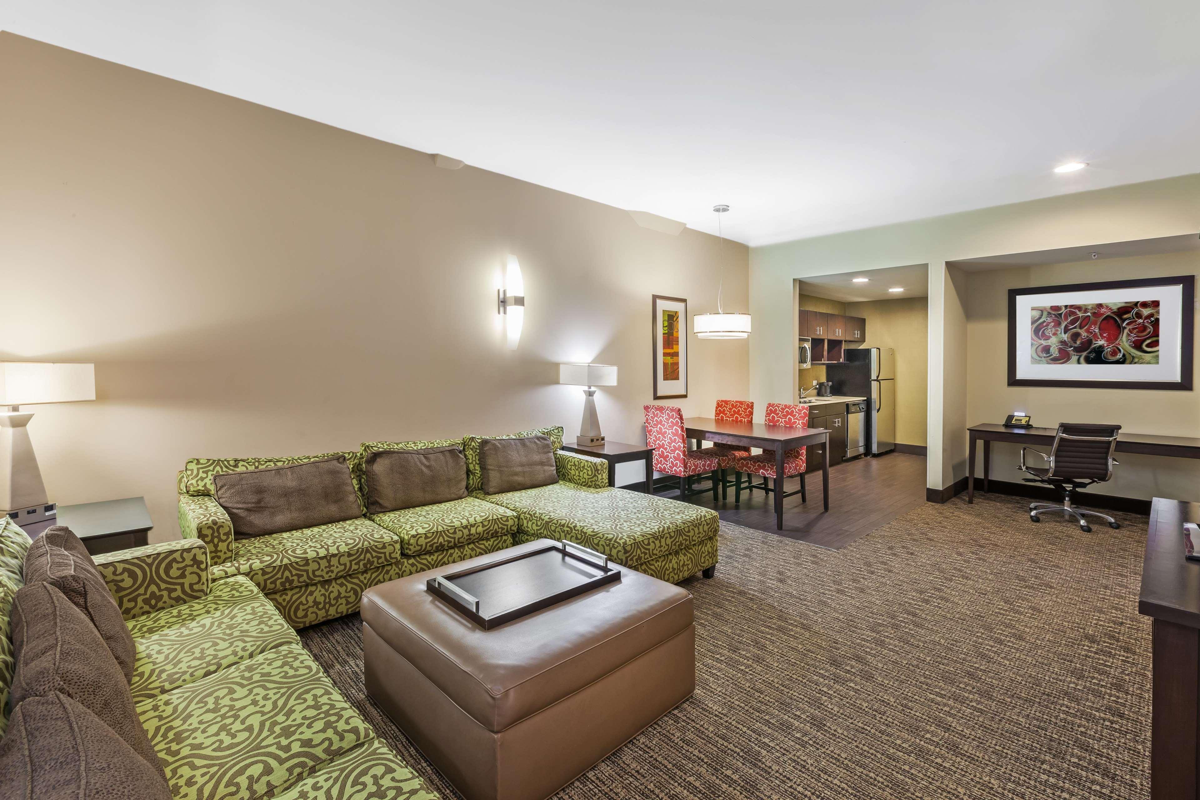 Homewood Downtown Hotel 3*
