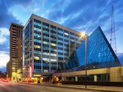 Hotel Homewood Downtown Dallas