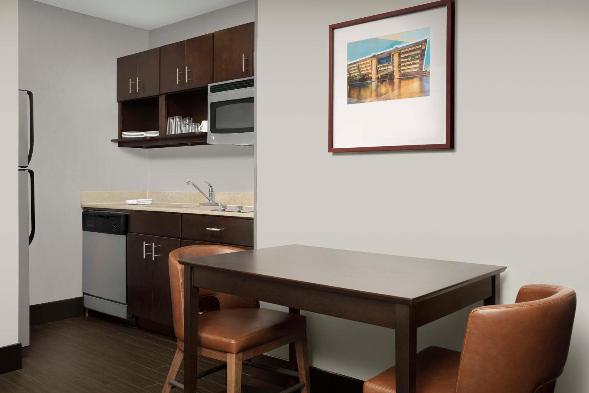 Hotel Homewood Downtown Dallas